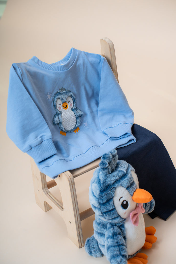Frosty Hugs Penguin Snuggle Set (Toy included)