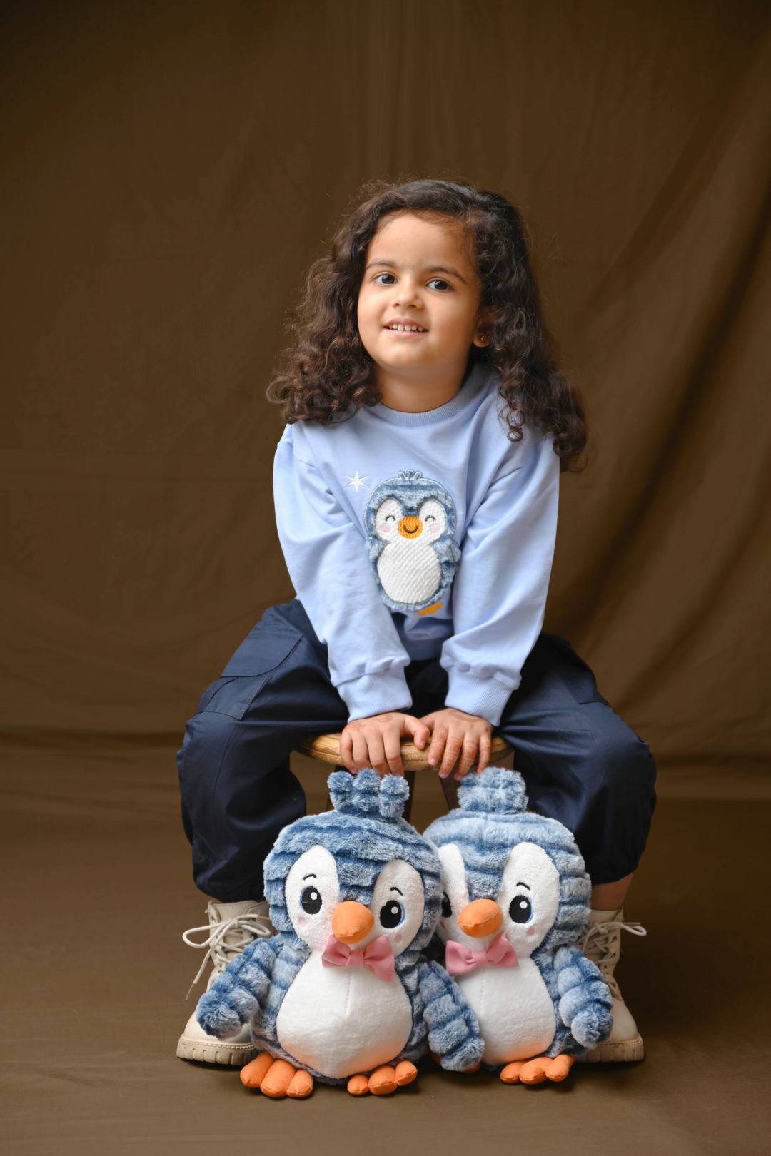 Frosty Hugs Penguin Snuggle Set (Toy included)