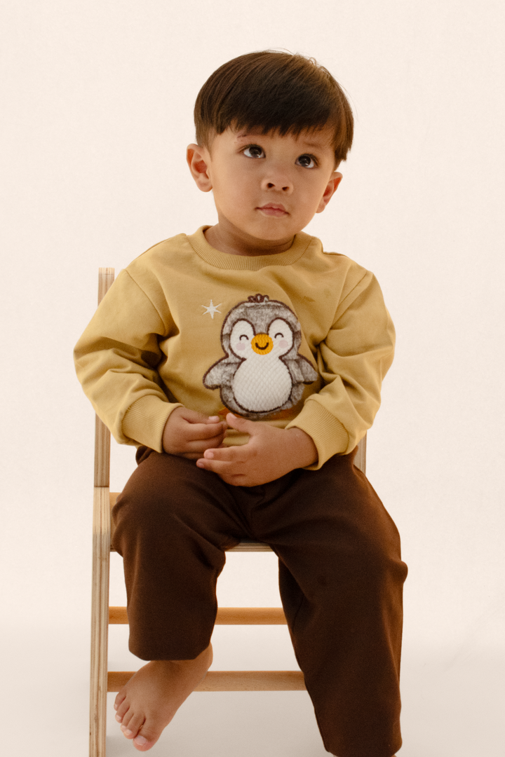 Toffee Hugs Penguin Snuggle Set (Toy included)