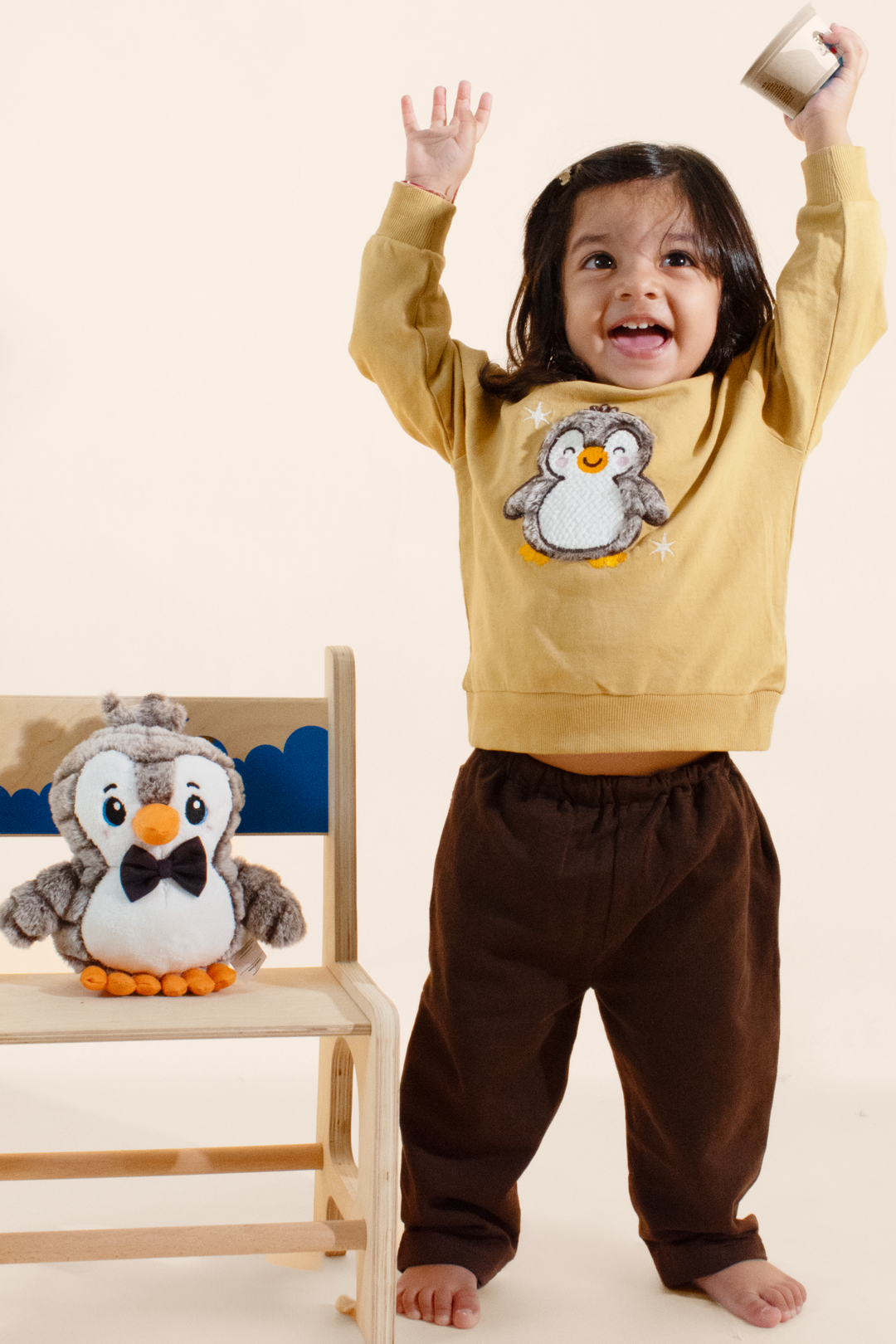 Toffee Hugs Penguin Snuggle Set (Toy included)