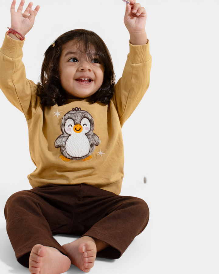 Toffee Hugs Penguin Snuggle Set